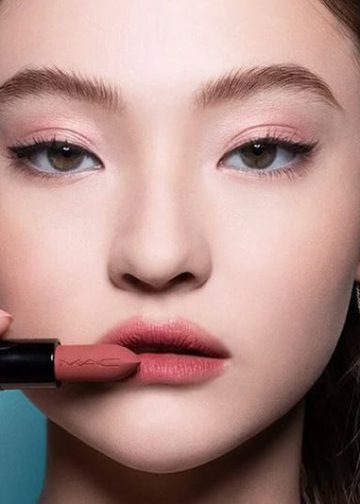 Ella of MEOVV Is Global Brand Ambassador of MAC